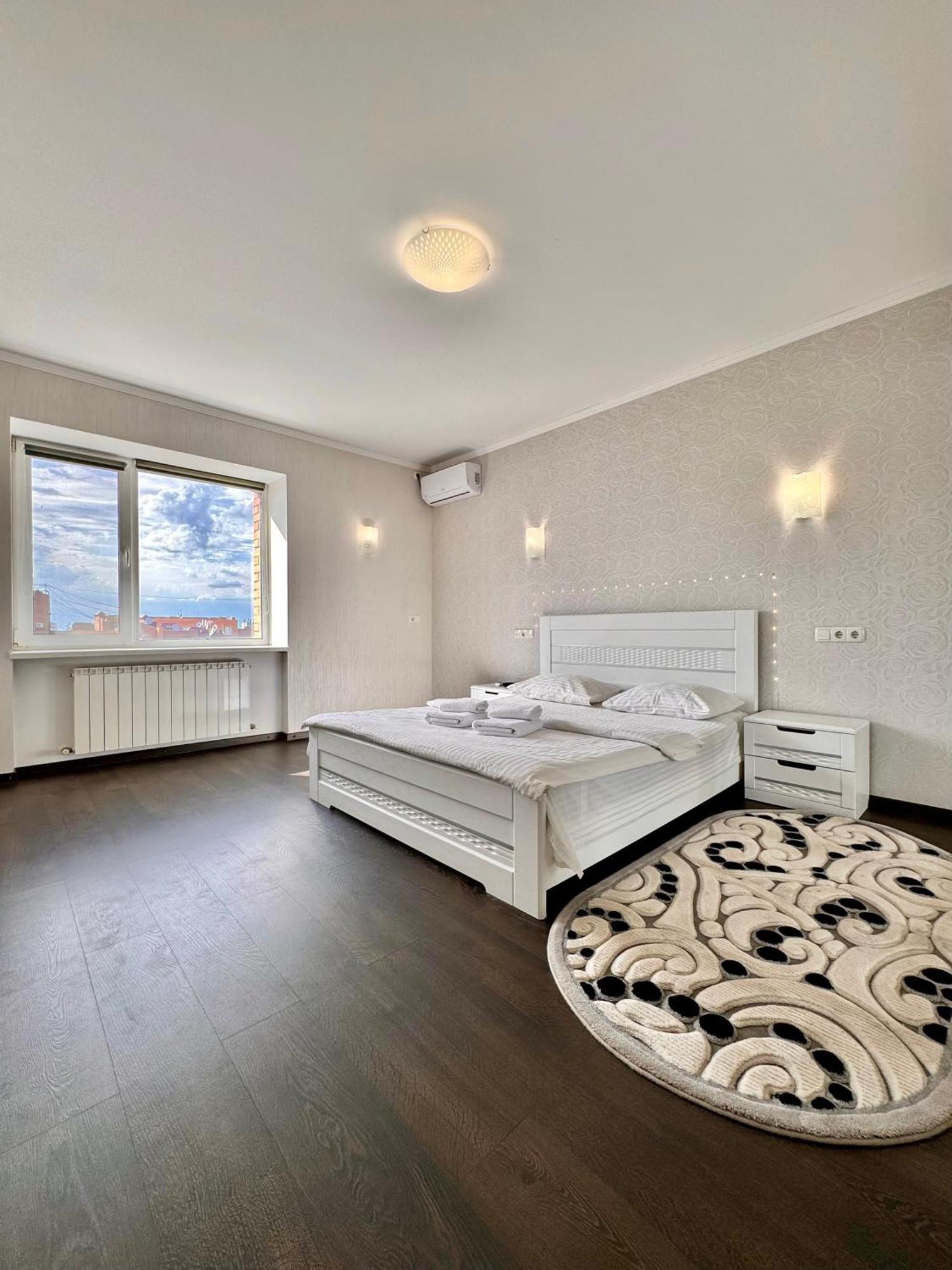 Apartpoltava Світлі Просторі Апартаменти 80М2 , 2-Окремі Кімнати, Новобудова Центр Чек Банківський المظهر الخارجي الصورة