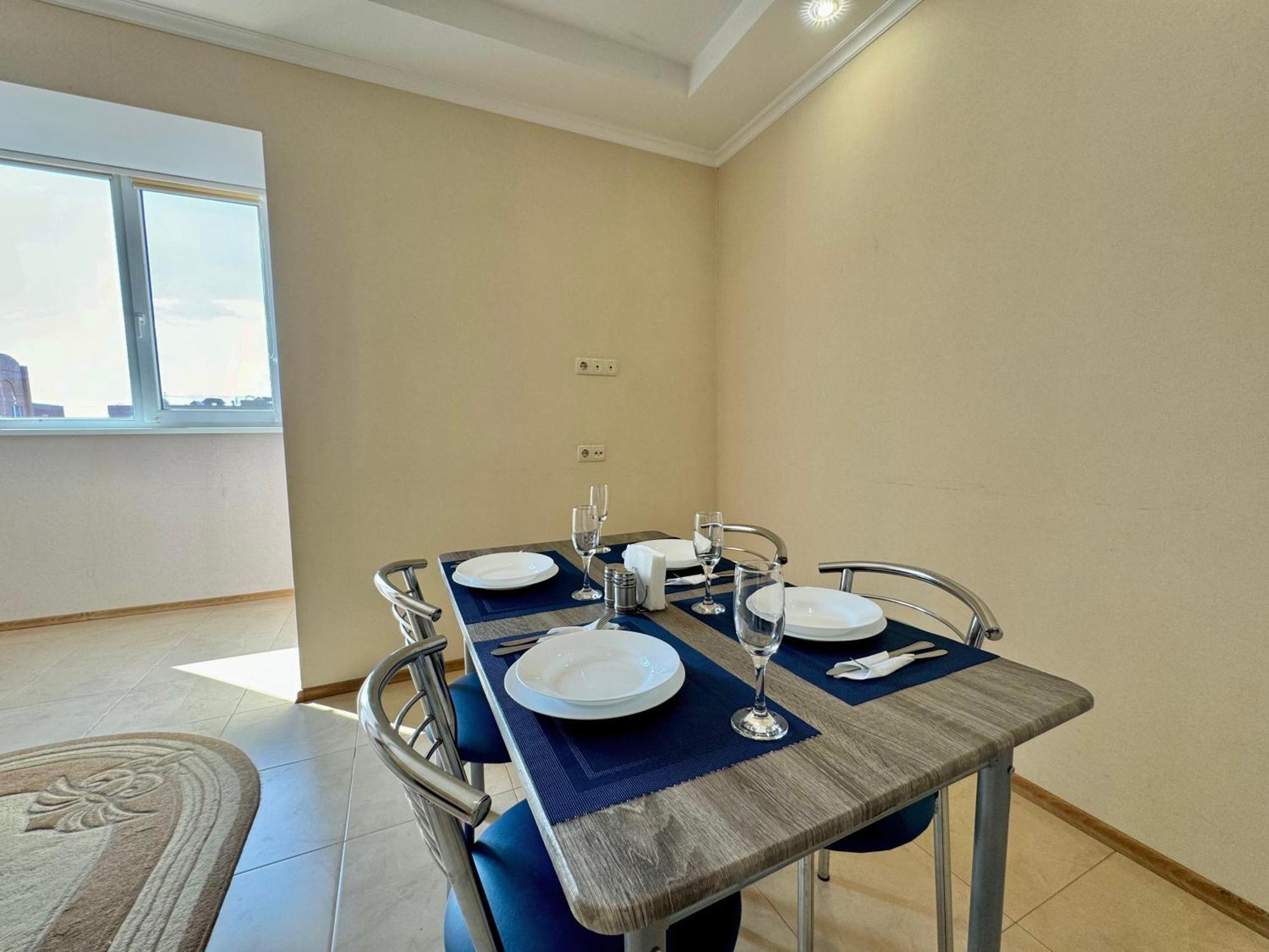 Apartpoltava Світлі Просторі Апартаменти 80М2 , 2-Окремі Кімнати, Новобудова Центр Чек Банківський المظهر الخارجي الصورة