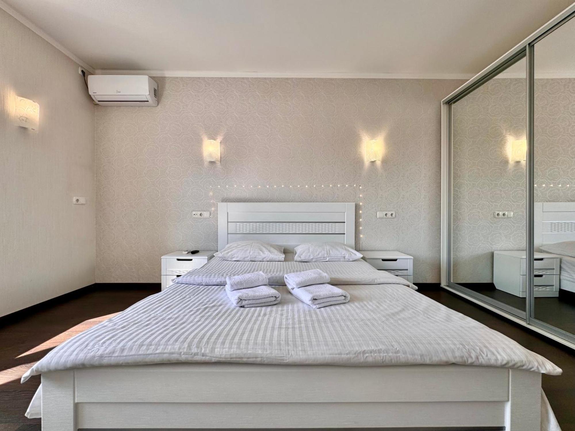 Apartpoltava Світлі Просторі Апартаменти 80М2 , 2-Окремі Кімнати, Новобудова Центр Чек Банківський المظهر الخارجي الصورة