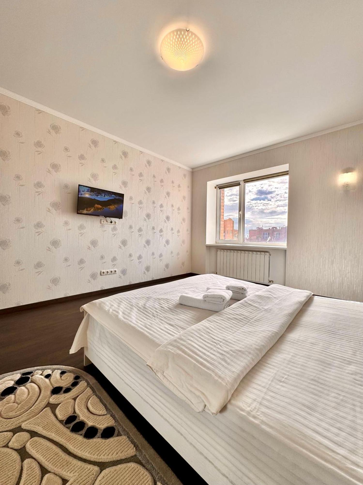 Apartpoltava Світлі Просторі Апартаменти 80М2 , 2-Окремі Кімнати, Новобудова Центр Чек Банківський المظهر الخارجي الصورة